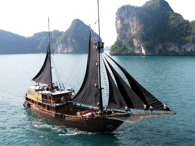 Sailing yacht�EL ALEPH